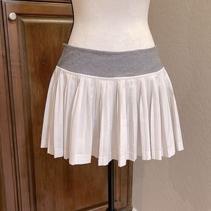 Lululemon Pleat To Street Skirt II skort size 8